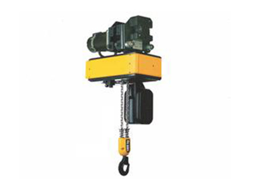 Building site electric hoist