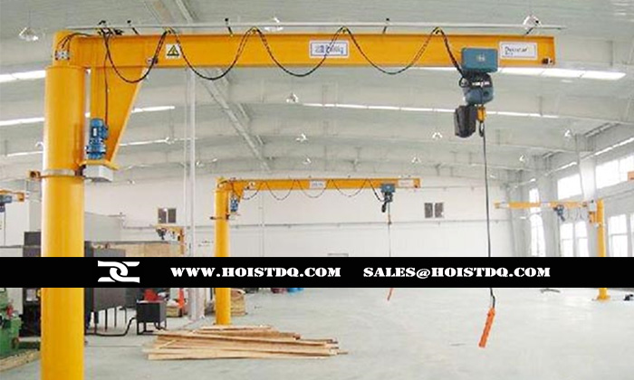 Floor-mounted jib crane