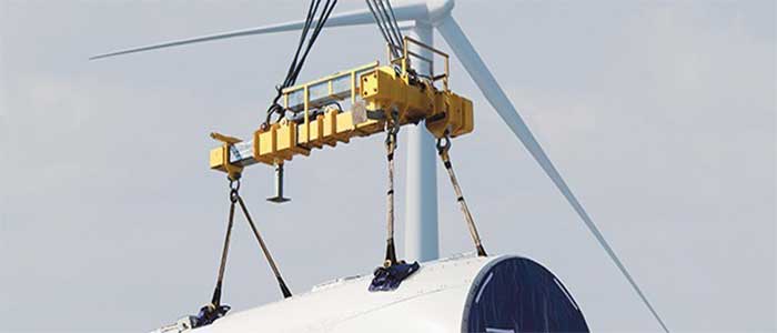 Lifting crane for wind energy industires