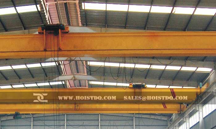 Low headroom hoist on single girder overhead crane