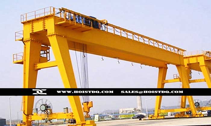 Outdoor gantry crane