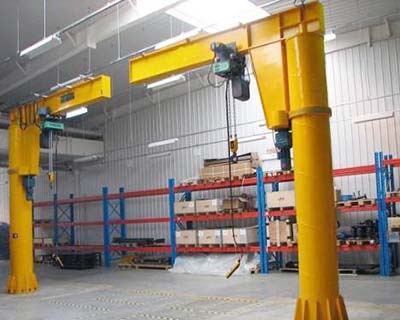 Pillar mounted jib crane