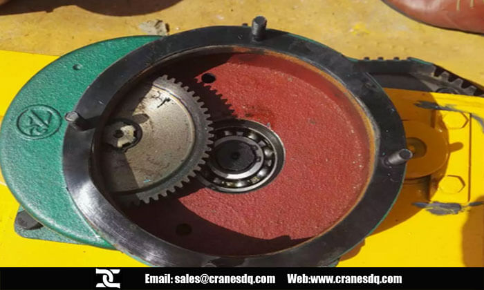 Single girder crane reducer