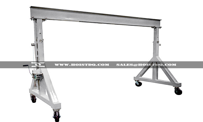 Small gantry crane